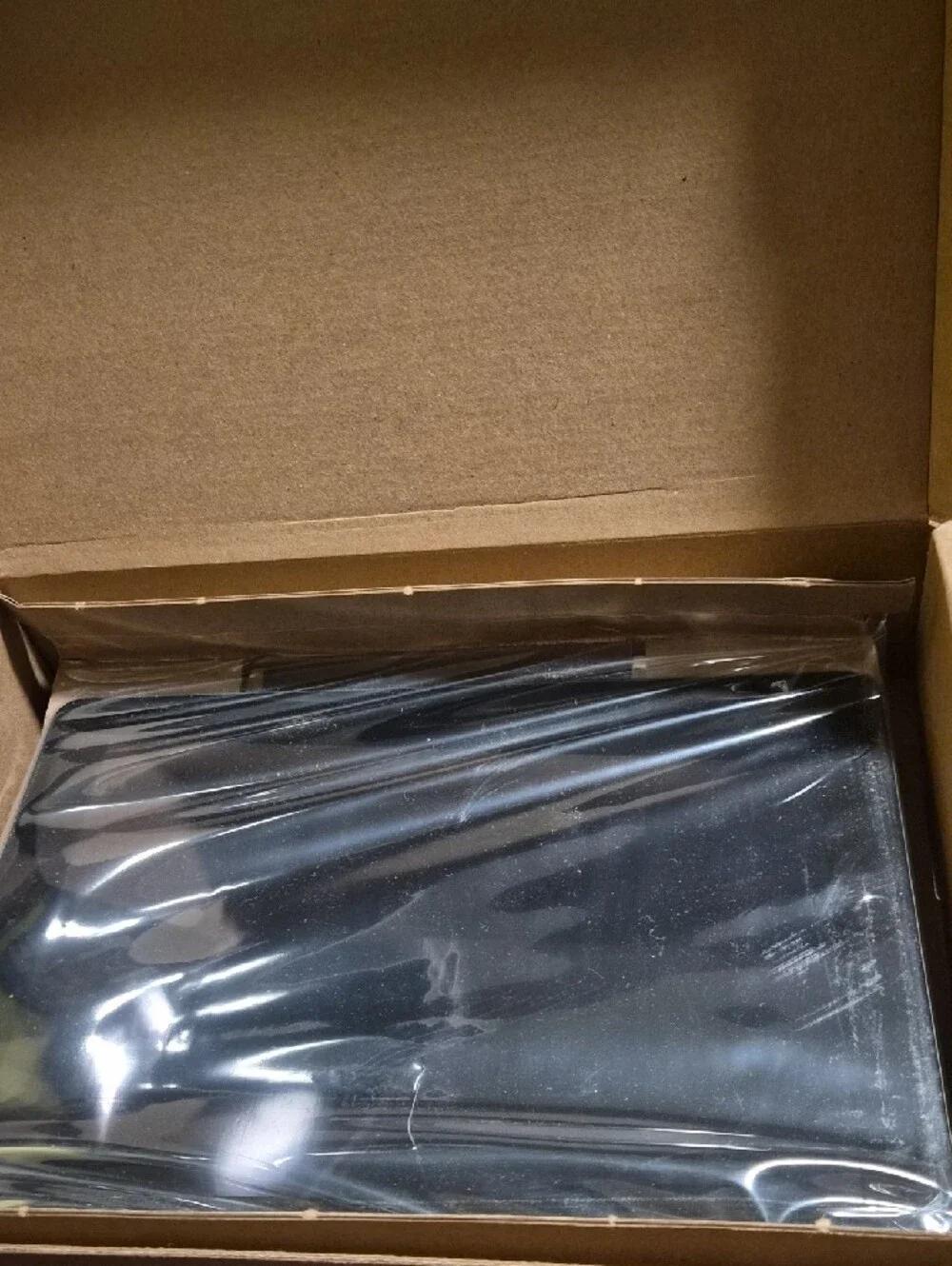Ipad GREY 7TH generation Brand New Comes With Case In Green